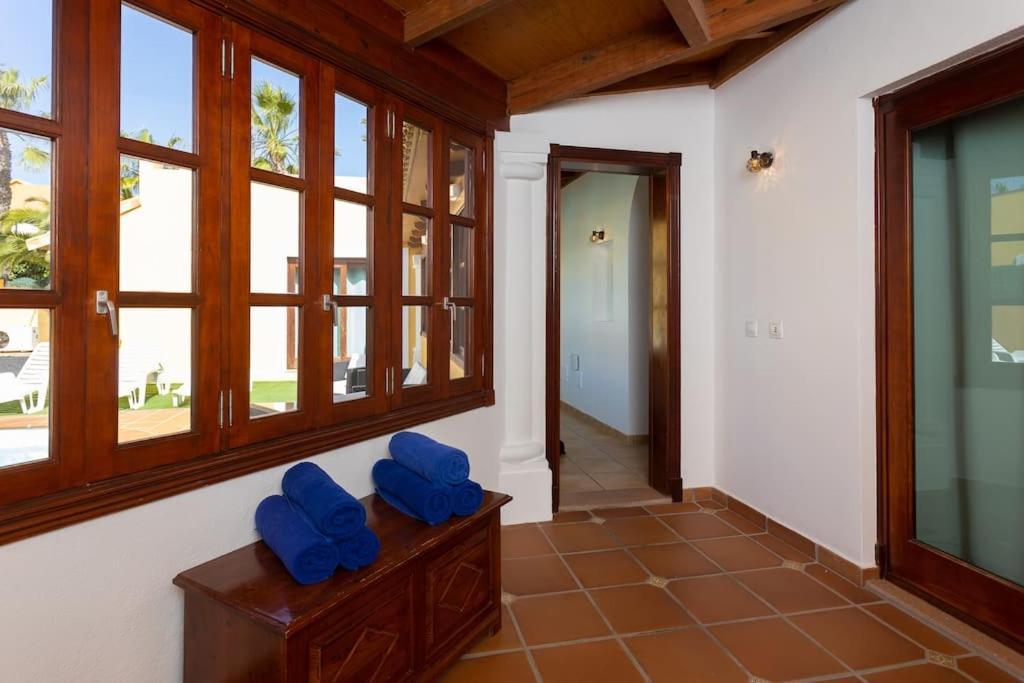 Villa Helen - Heated Pool Wifi Smarttv Barbecue Κοραλέχο Εξωτερικό φωτογραφία